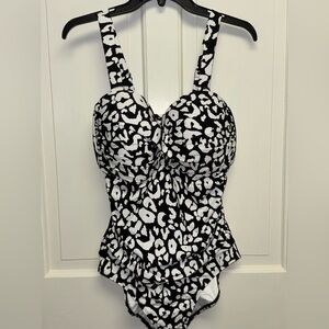 Anne Cole WHBK Twist Front Shirred 1-Piece Swimsuit Sz 18W NWT